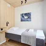 Linnasmaeki Hostel *