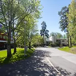 Linnasmaeki Hostel *
