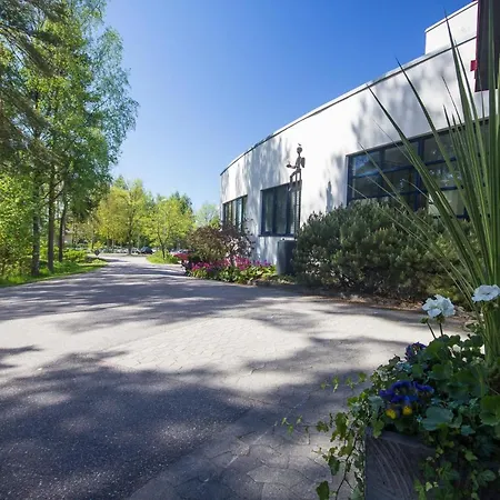 旅馆 林奈兹玛科旅馆 *