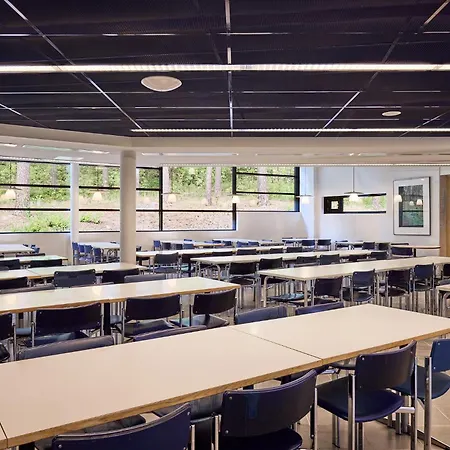 Linnasmaeki אכסניה *