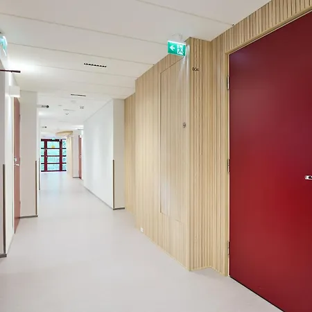 Linnasmäki Hostelli *