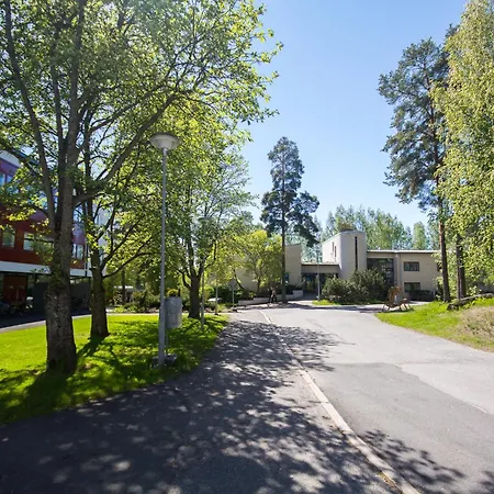 Linnasmaeki אכסניה *