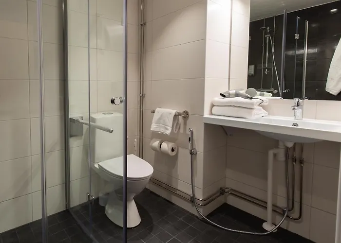 Linnasmäki Hostelli