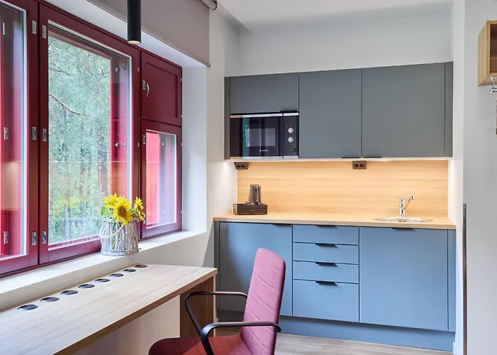 Linnasmäki Hostelli *